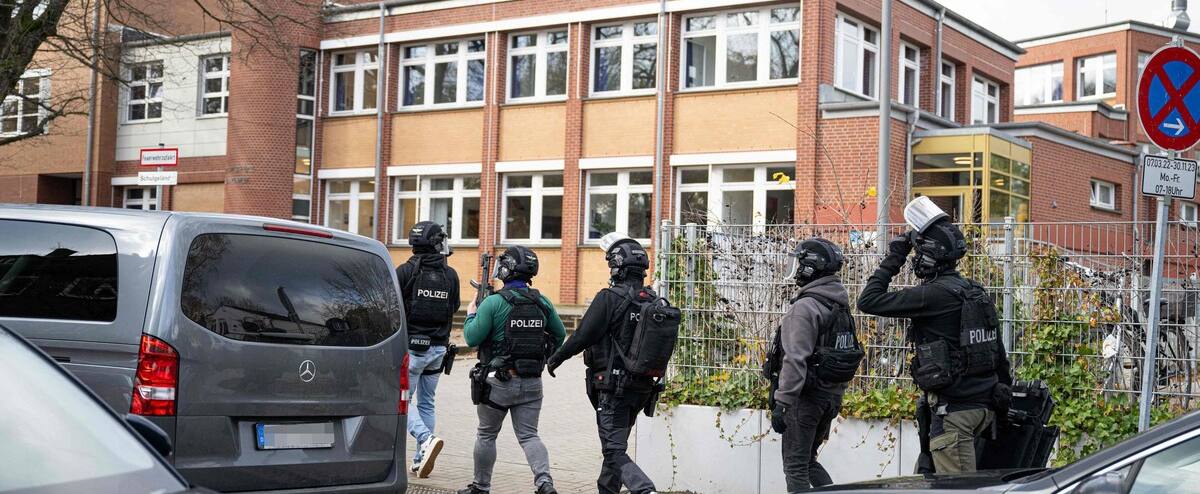 Deutschland: Polizei greift pro-iranische Hisbollah-Anhänger an Deutschland: Polizei greift pro-iranische Hisbollah-Anhänger an