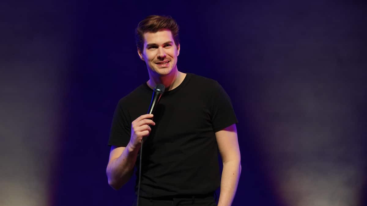 Julien Lacroix quitte l’humour