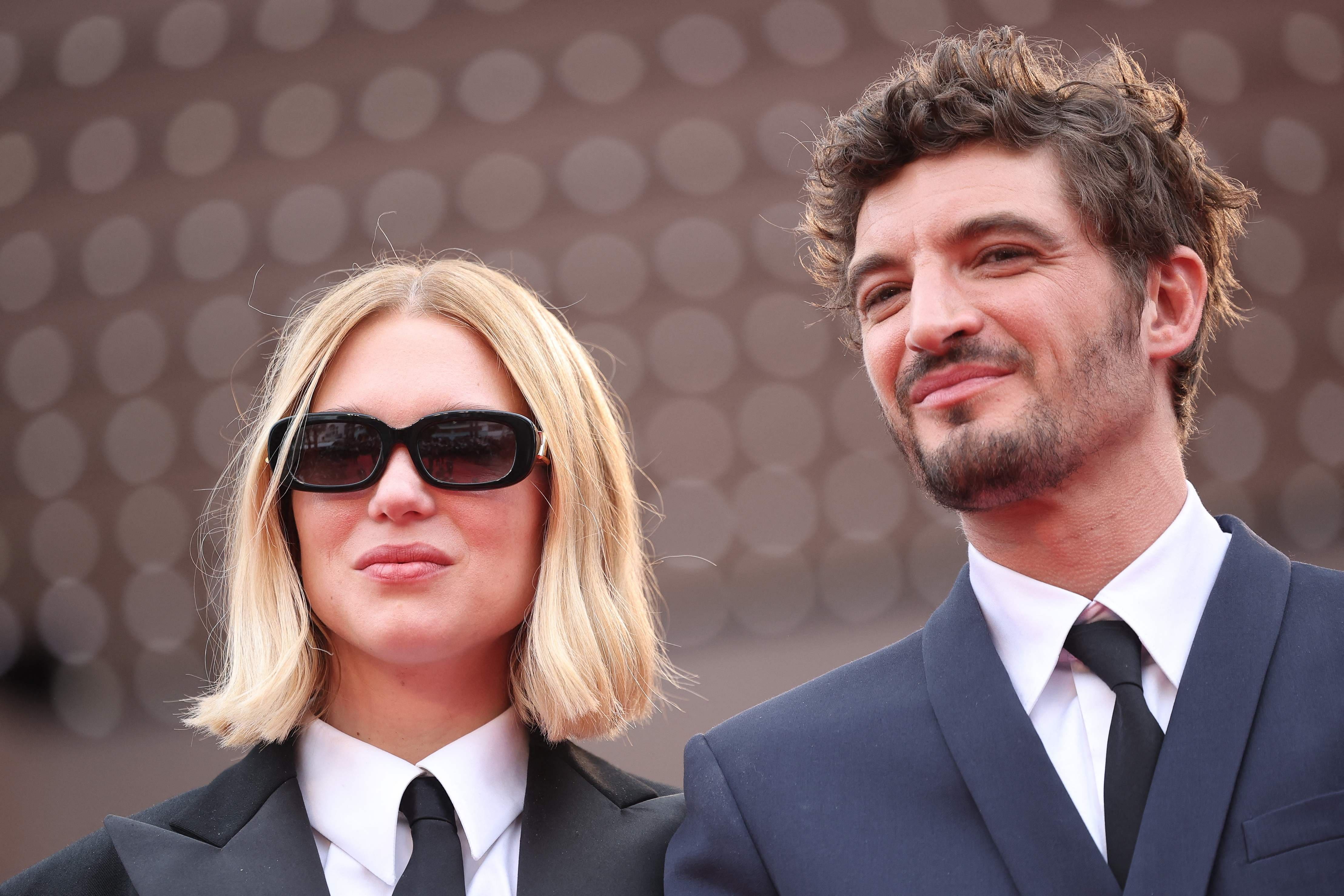 En photos: l’acteur québécois Niels Schneider et l’actrice française Léa Seydoux complices au Festival de Cannes