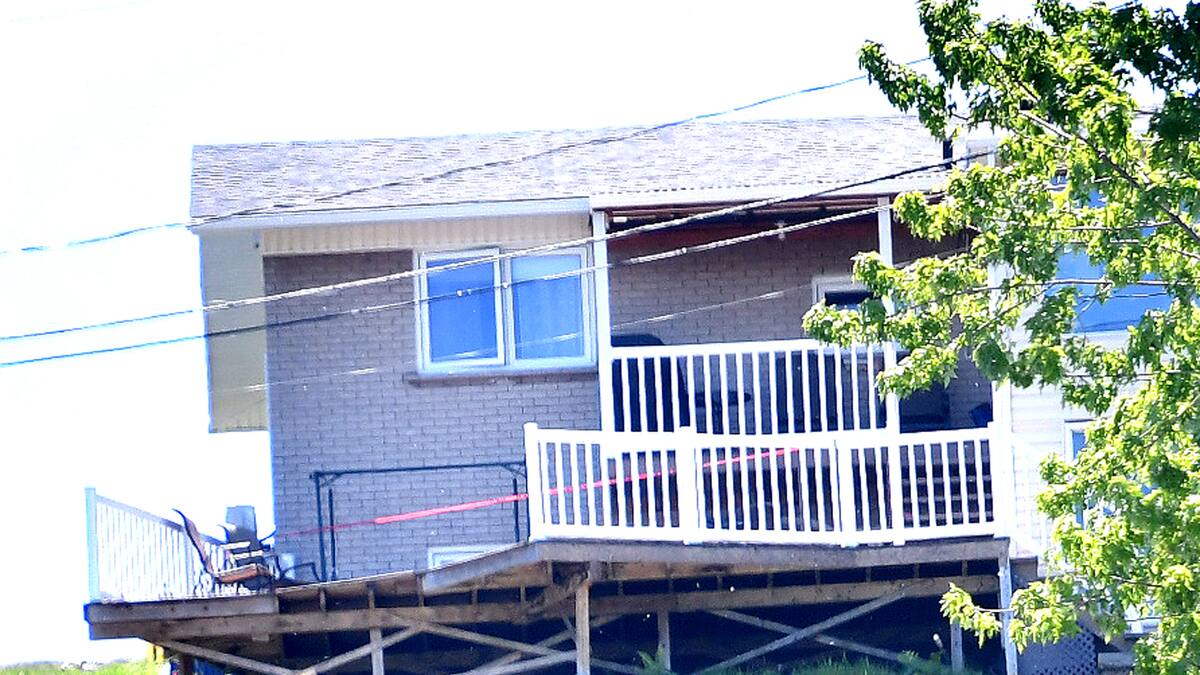 Évacuations à La Baie: le gouvernement bonifie son aide aux sinistrés