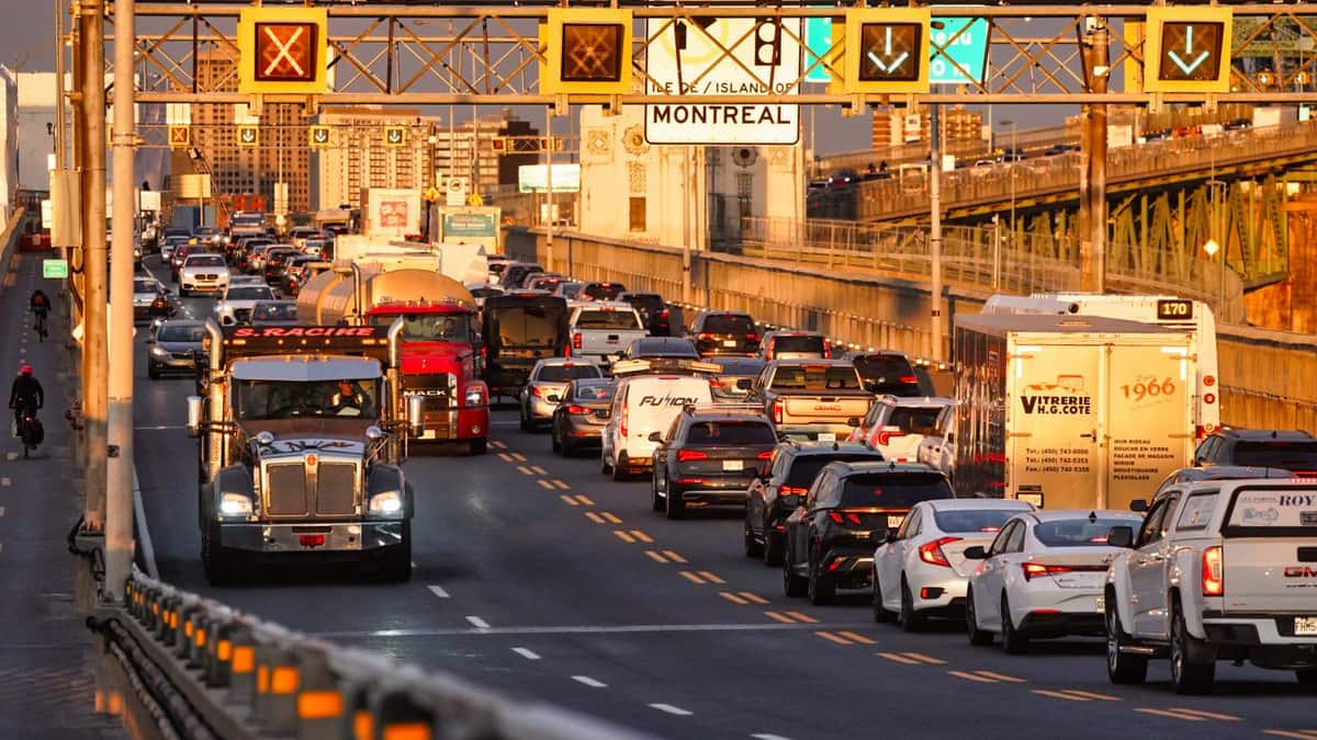 Déplacements Chaotiques À Prévoir Lundi: Des Camionneurs Ralentiron...