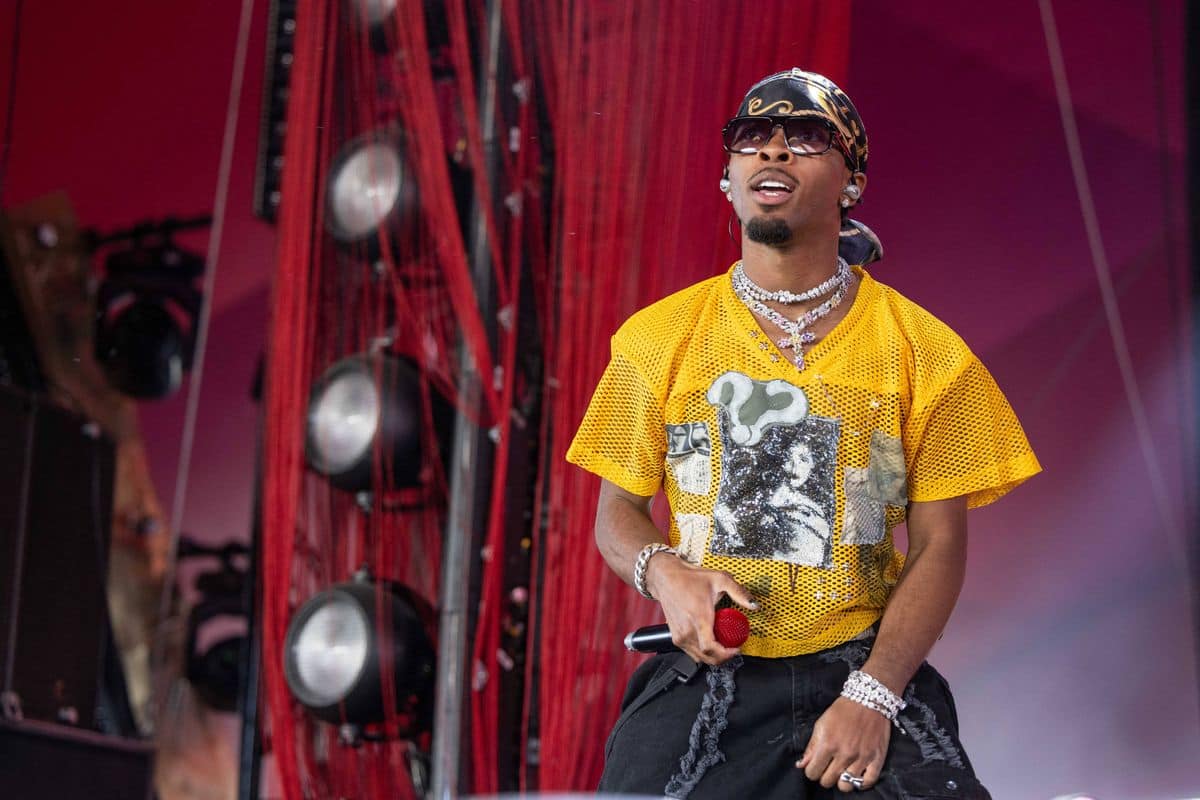 The teenager that the American singer D4vd allegedly killed and dismembered had an abortion, according to the prosecution