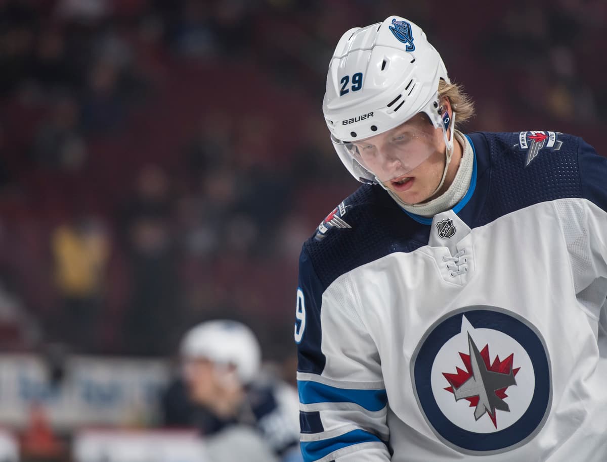 Le pass&eacute; compliqu&eacute; de Laine et le silence de son agent