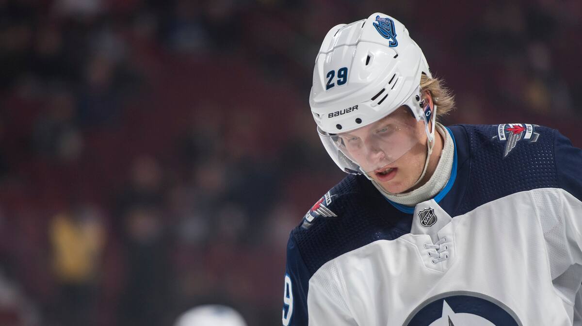 Le passé compliqué de Laine et le silence de son agent