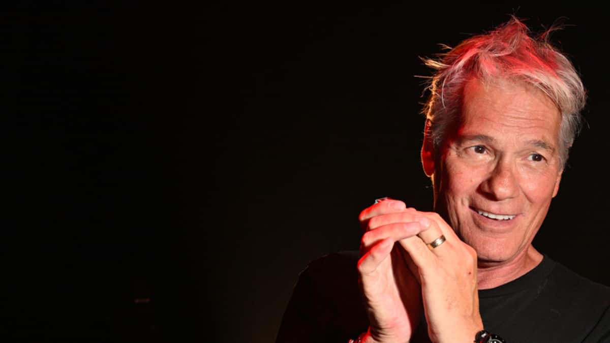 L’harmoniciste québécois réputé Guy Bélanger réalise son rêve d’enregistrer dans les studios des Beatles, Abbey Road, à Londres