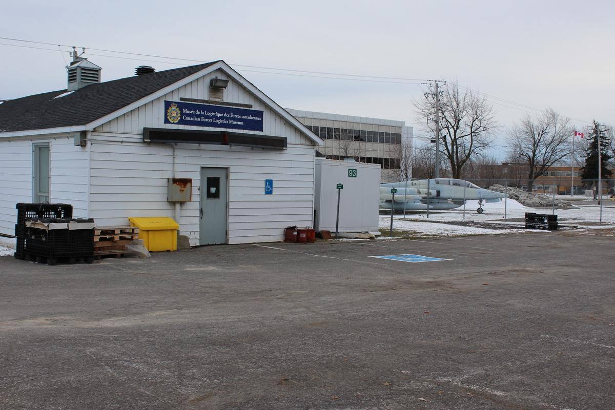 LonguePointe Fermeture du plus grand musée militaire de Montréal 24
