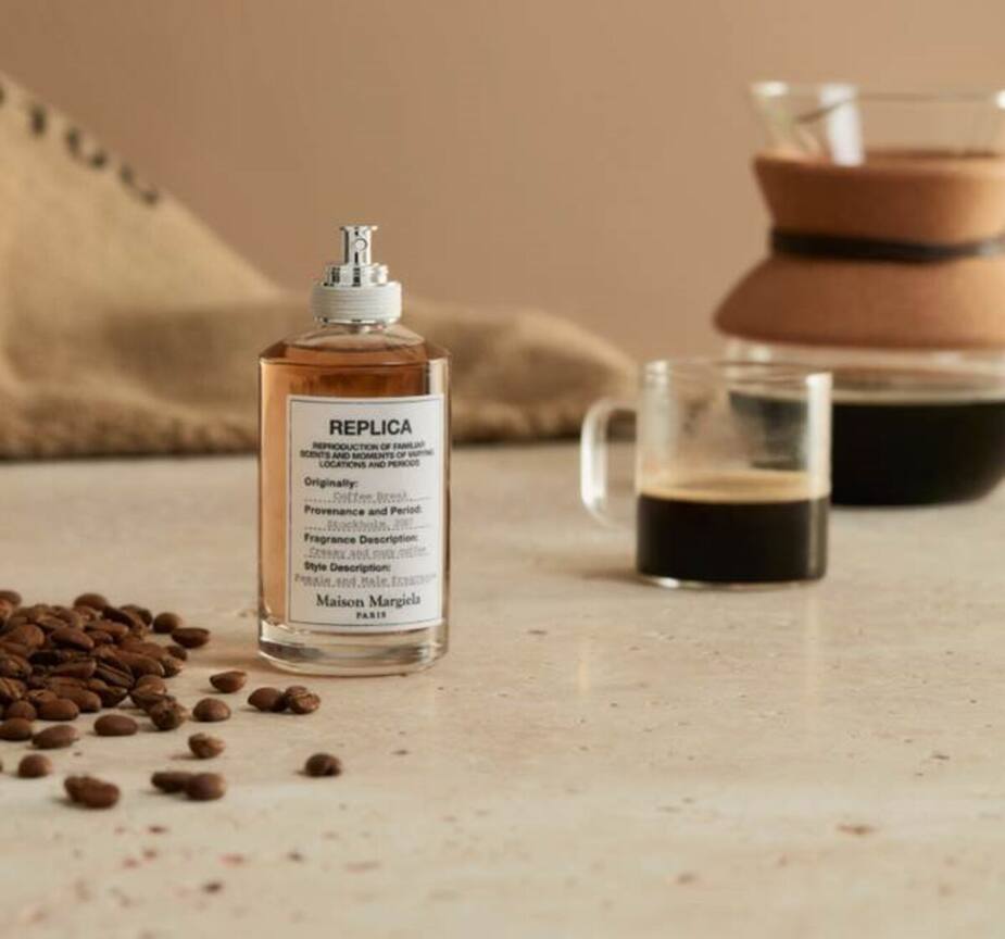 La maison de parfumerie haut de gamme Maison Margiela présente leur nouveau flacon Coffee Break par Replica s’inspirant de l’ambiance d'un café gourmand à Stockholm.
PHOTO COURTOISIE