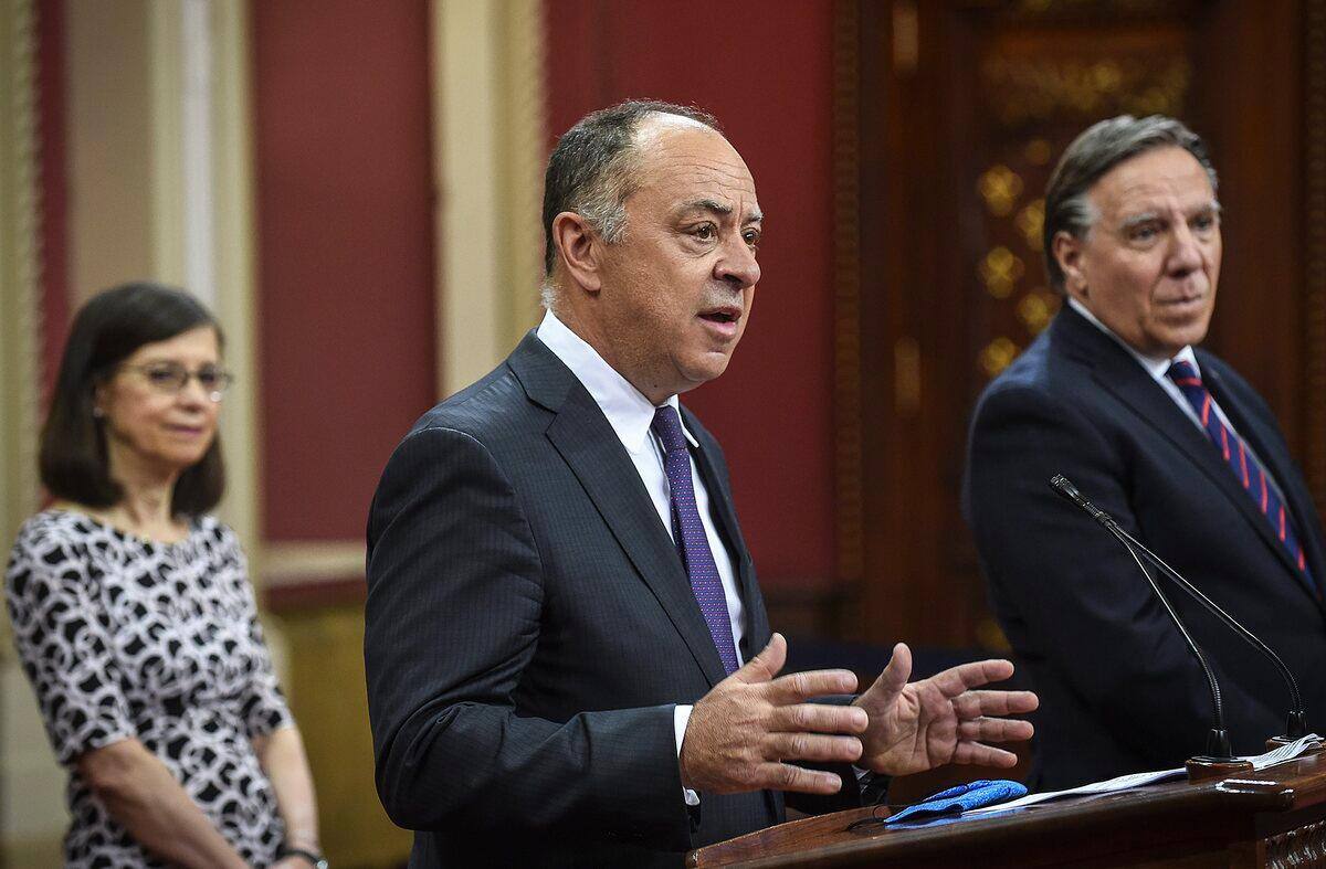 Legault remanie son cabinet: coup de balai au ministère de la Santé | JDQ