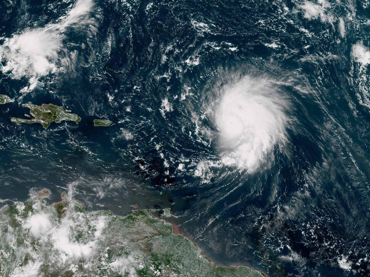 Impacts de l'Ouragan Lee au Québec: la sécurité civile suit la ...