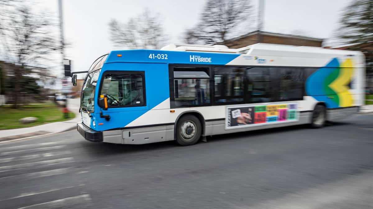 À l’approche du Grand Prix: les chauffeurs d’autobus et les opérateurs du métro de la STM votent en faveur d’une grève