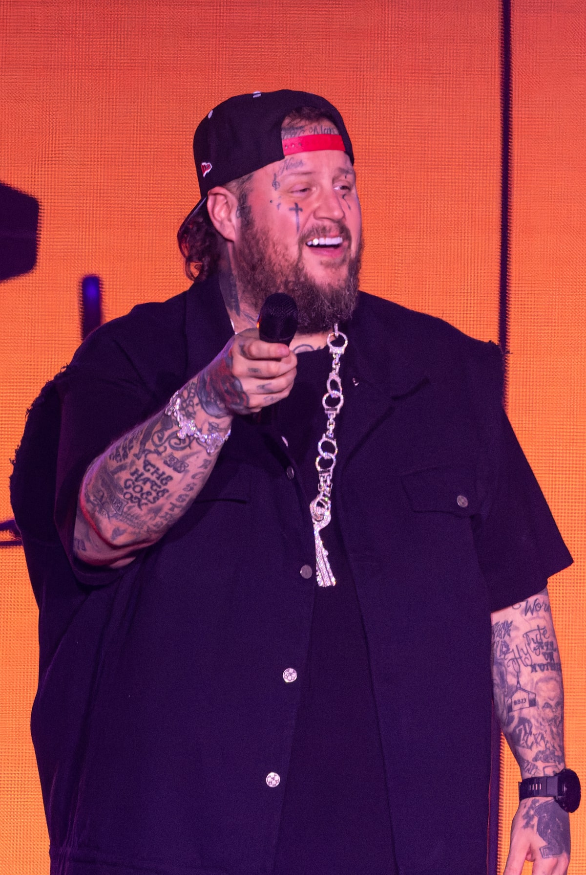 « Le public le plus fou de ma vie » : Jelly Roll offre une finale triomphale au Festival d'été