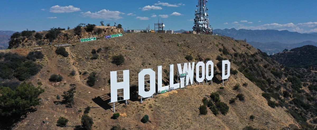 Suspense à Hollywood, où les acteurs menacent de rejoindre les scénaristes en grève