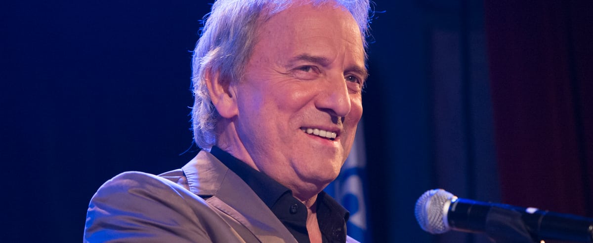 Atteint d'une maladie de la moelle osseuse, Michel Côté se retire de la vie publique