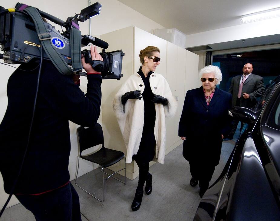 Image principale de l'article Maman Dion: sa vie en photos