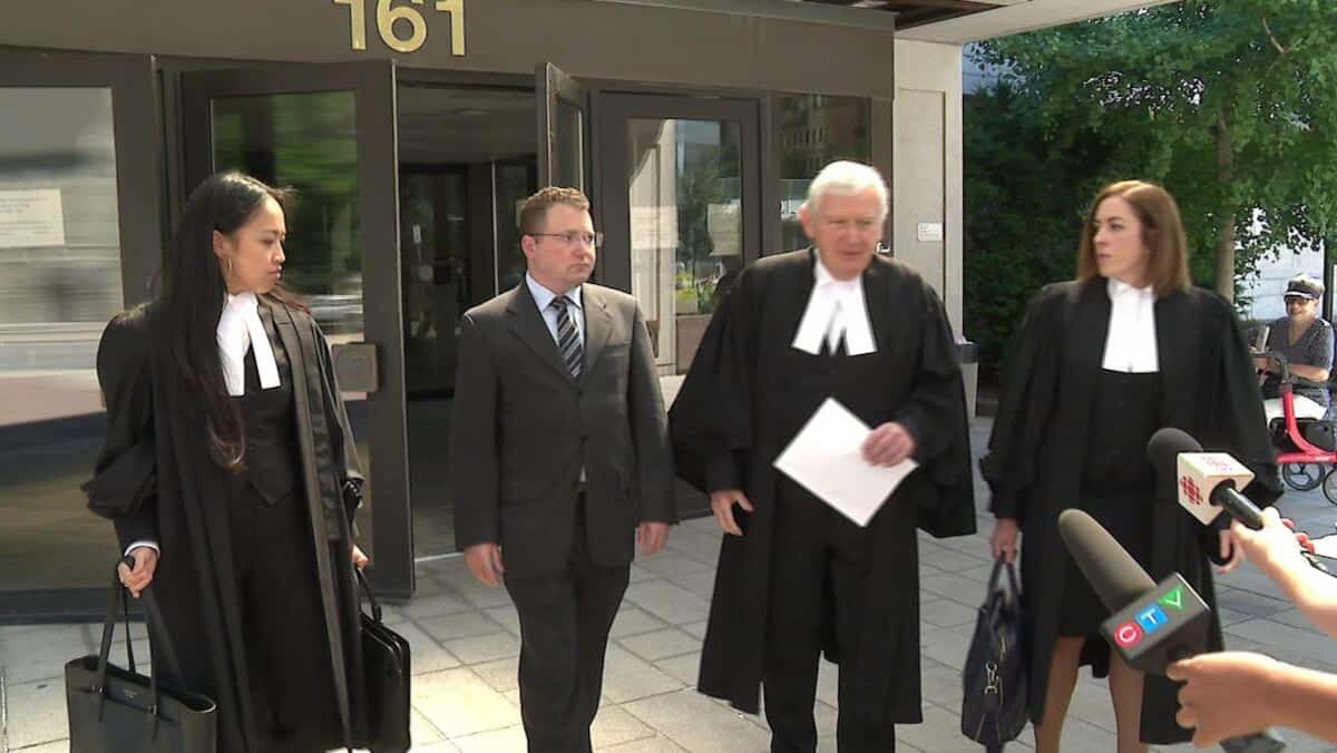 Médecin québécois accusé de meurtre : le Dr Nadler poursuit l’hôpital pour 18 millions $