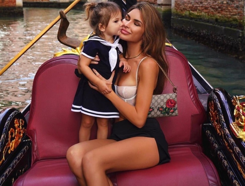 Eli Rioux répond aux gens qui critiquent sa fille