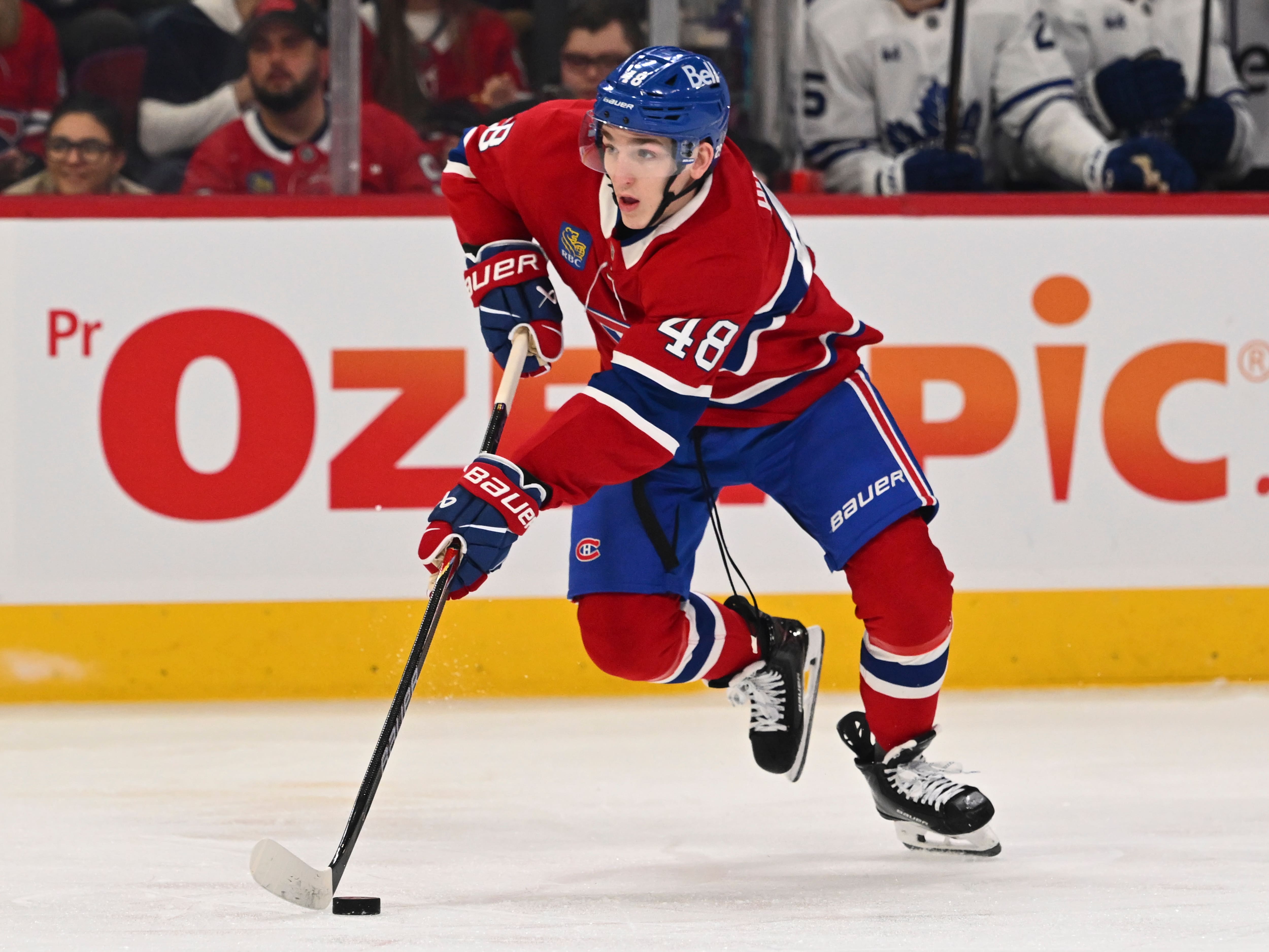 Lane Hutson fait des choses qui n’ont jamais été vues dans l’histoire de la LNH