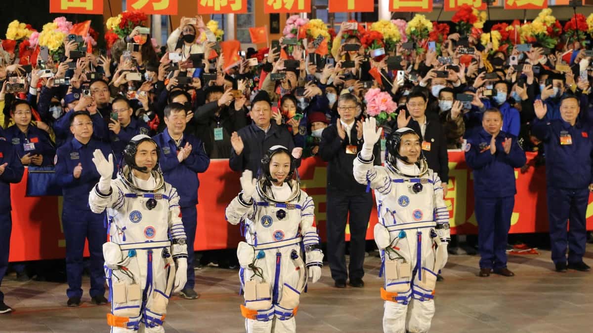 Retour sur Terre d'astronautes chinois après un séjour record dans l'espace
