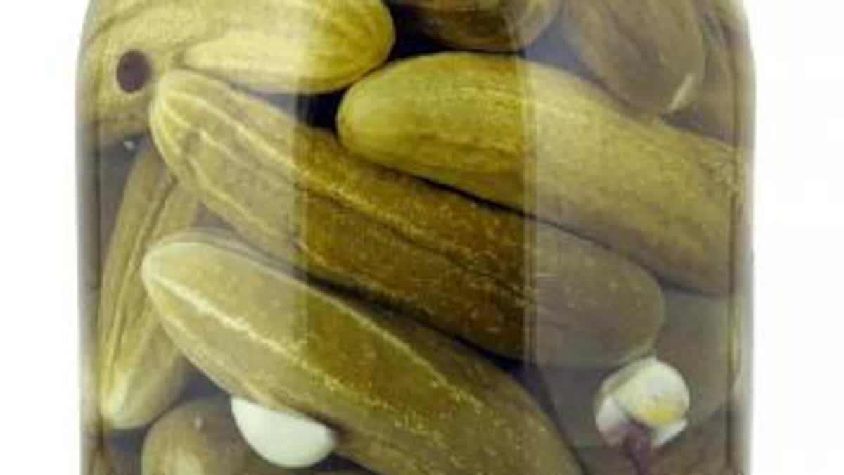 EN IMAGES | Payeriez-vous plus de 6000$ pour un morceau de cornichon ?