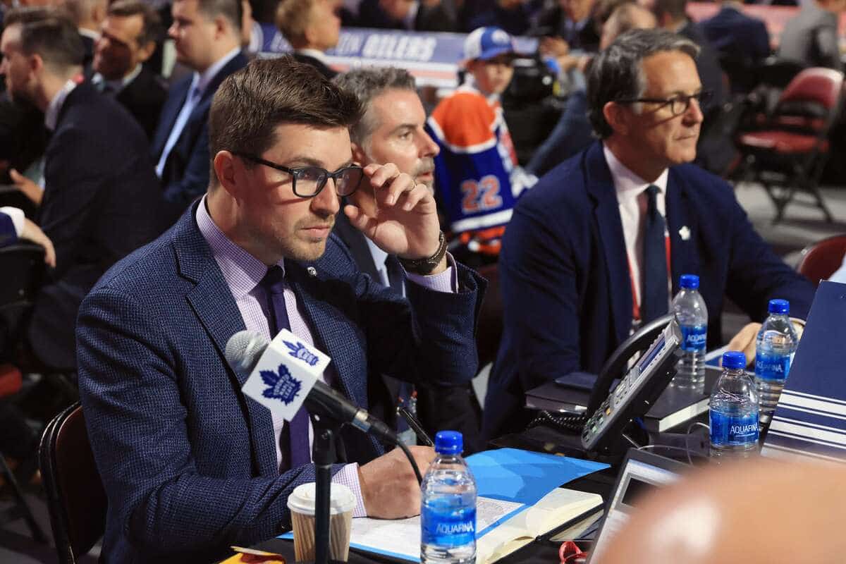 Shanahan révèle l'événement derrière le départ de Dubas - TVA Sports