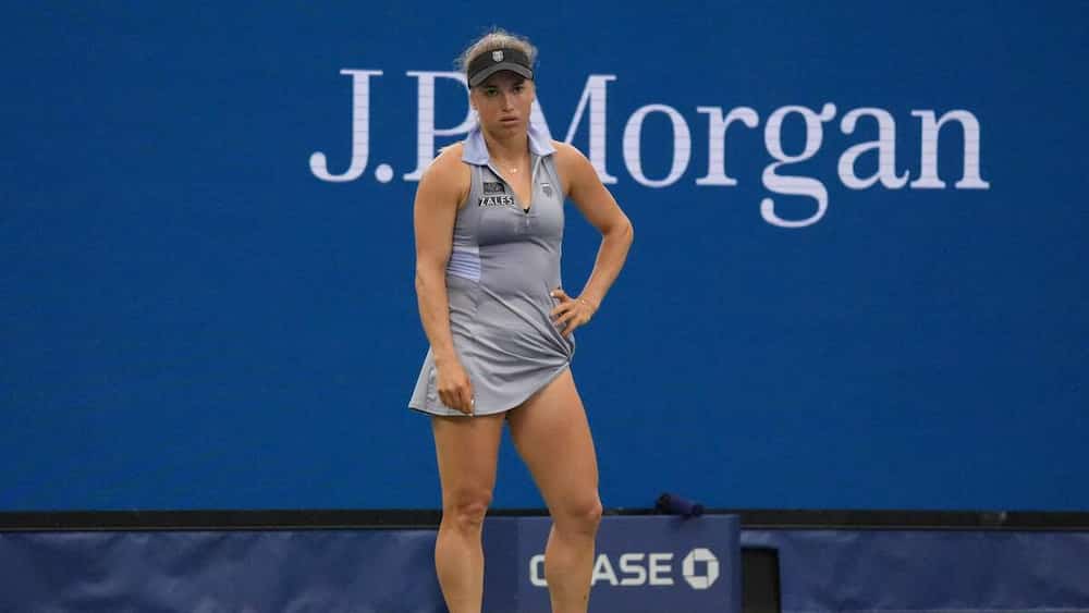 Tennis : une ramasseuse de balles ciblée par une joueuse frustrée