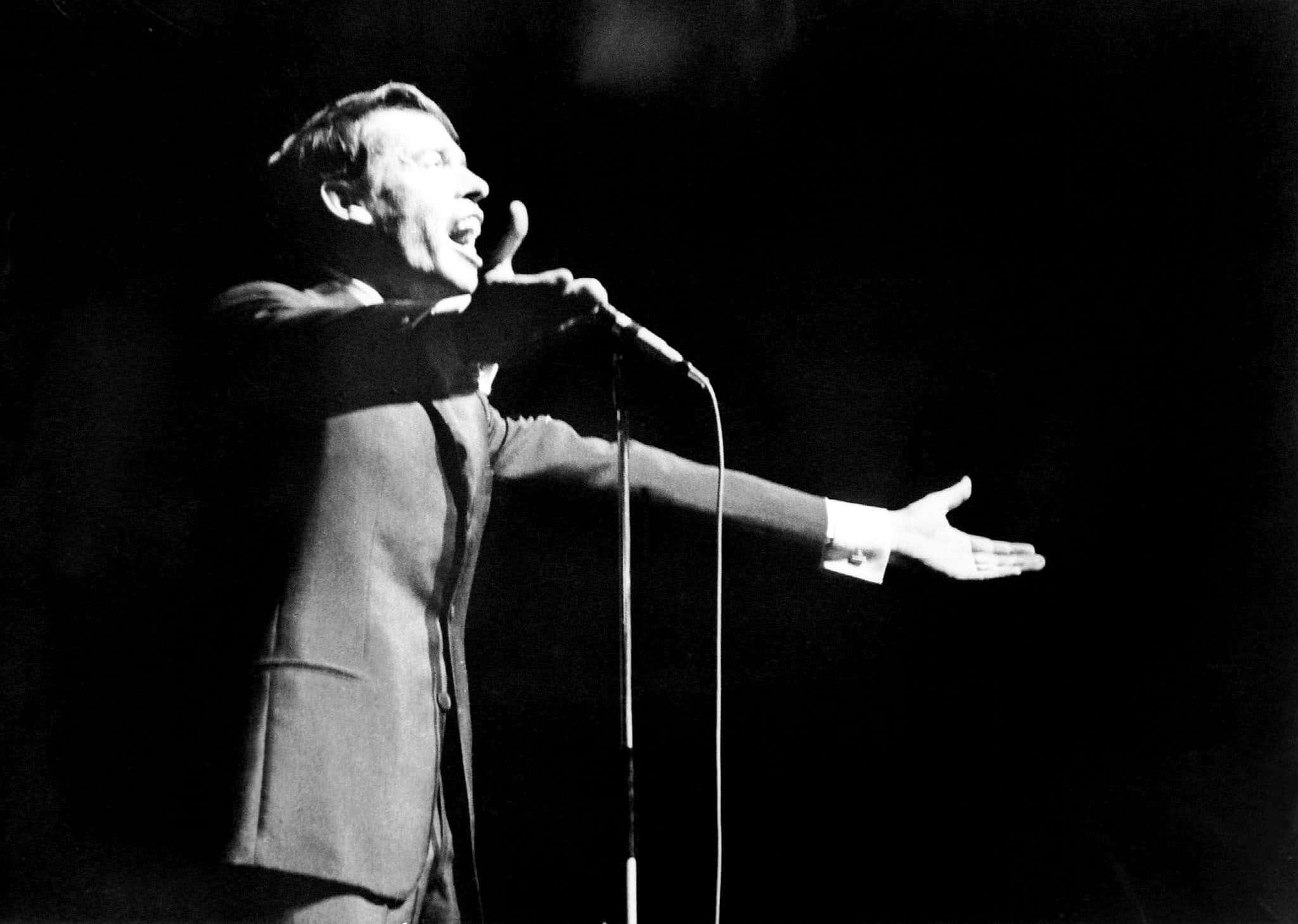chanteur-l-gendaire-acteur-m-diocre-et-aventurier-exemplaire-la-vie