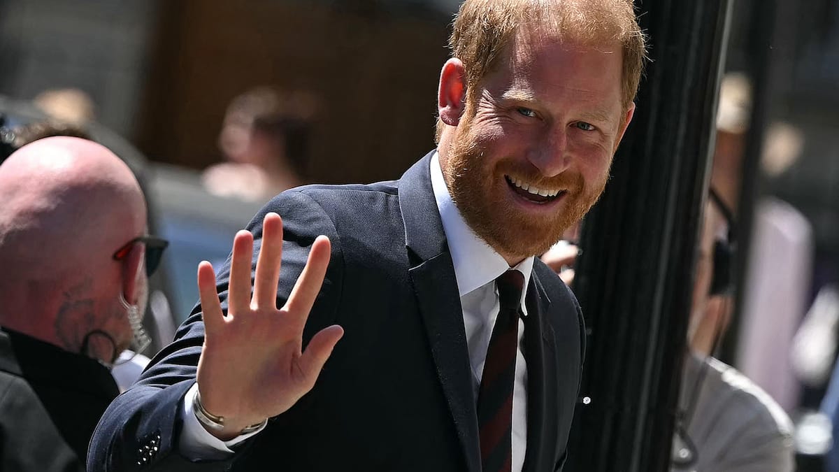 Prince Harry and Elton John lose lawsuit against Daily Mail Prince Harry and Elton John lose lawsuit against Daily Mail