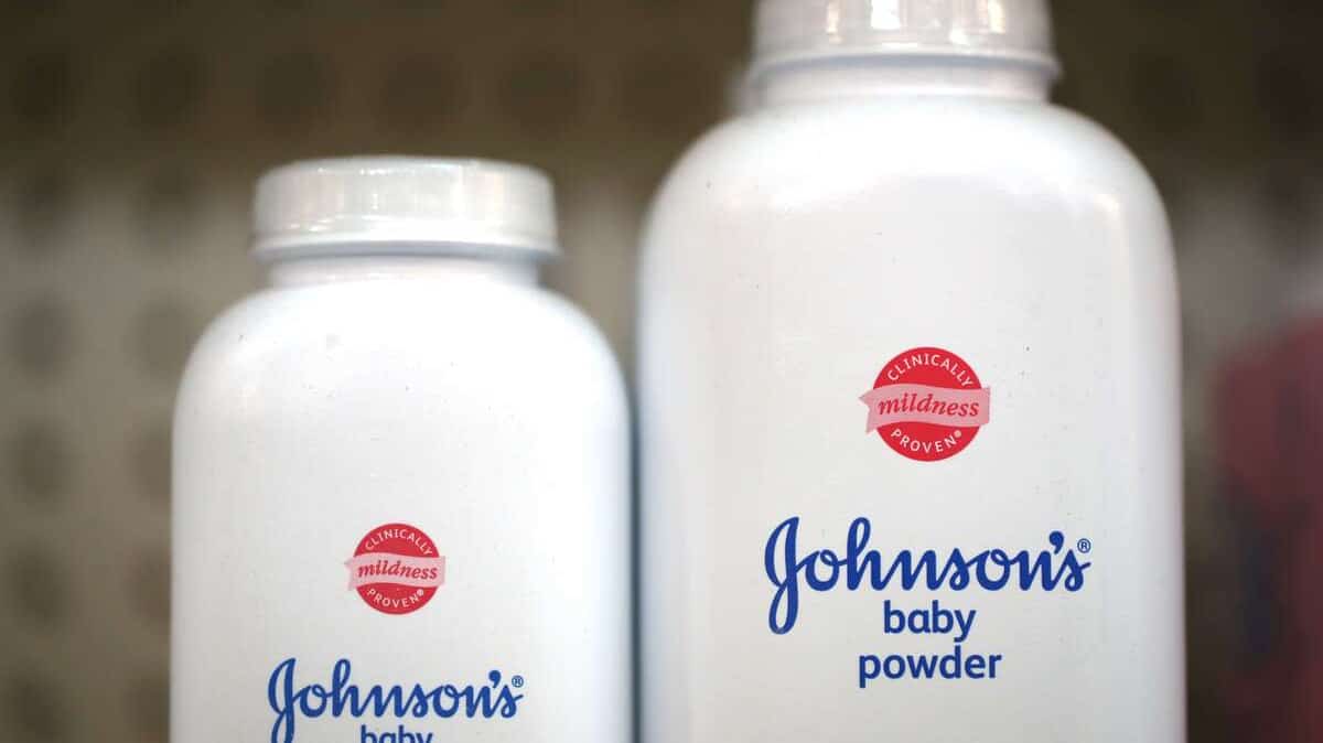 Talcum powder and cancer: Johnson & Johnson offers .5 billion to end legal battle Talcum powder and cancer: Johnson & Johnson offers .5 billion to end legal battle