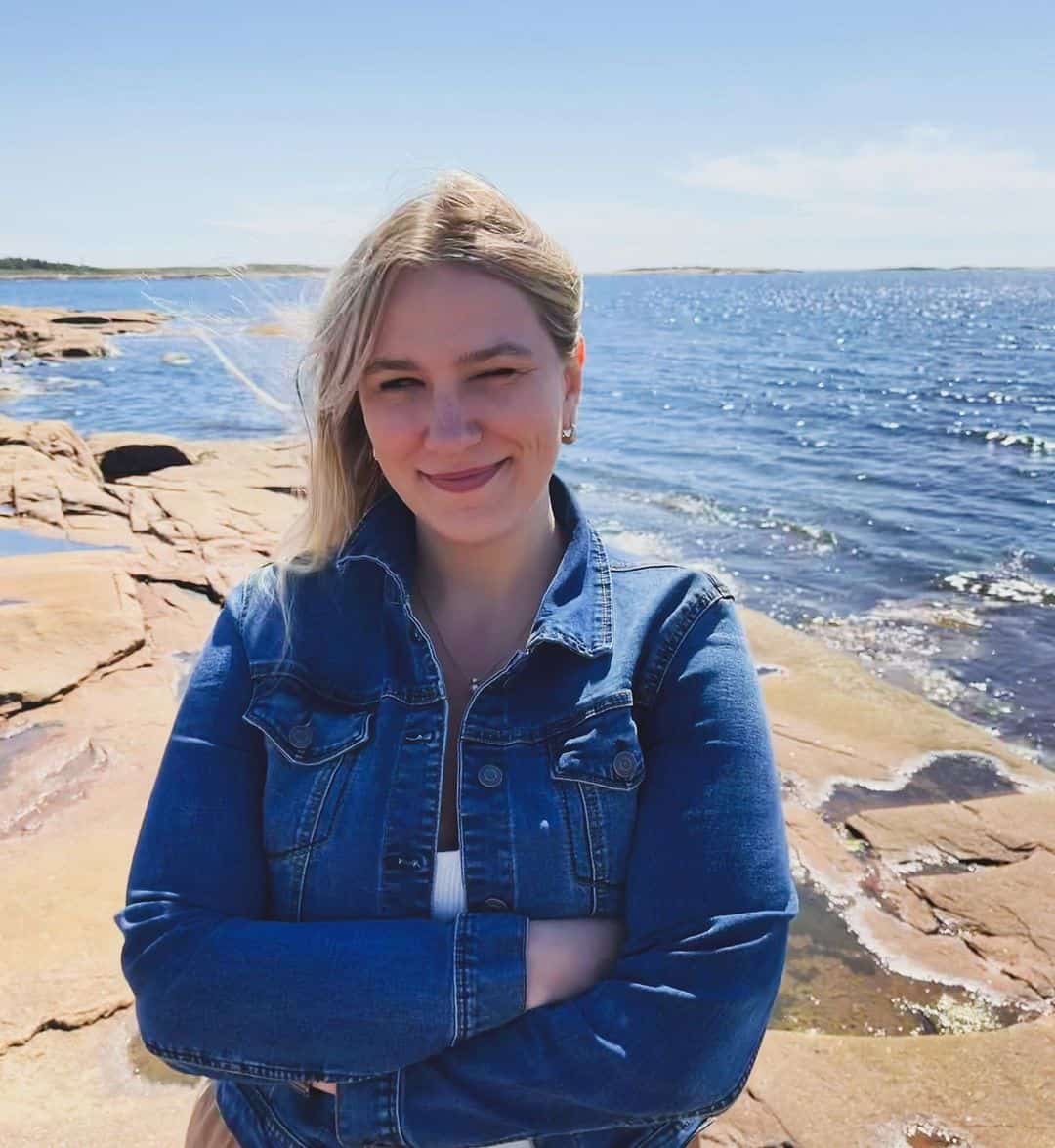 Victoria Charlton forcée de déménager IN EXTREMIS 