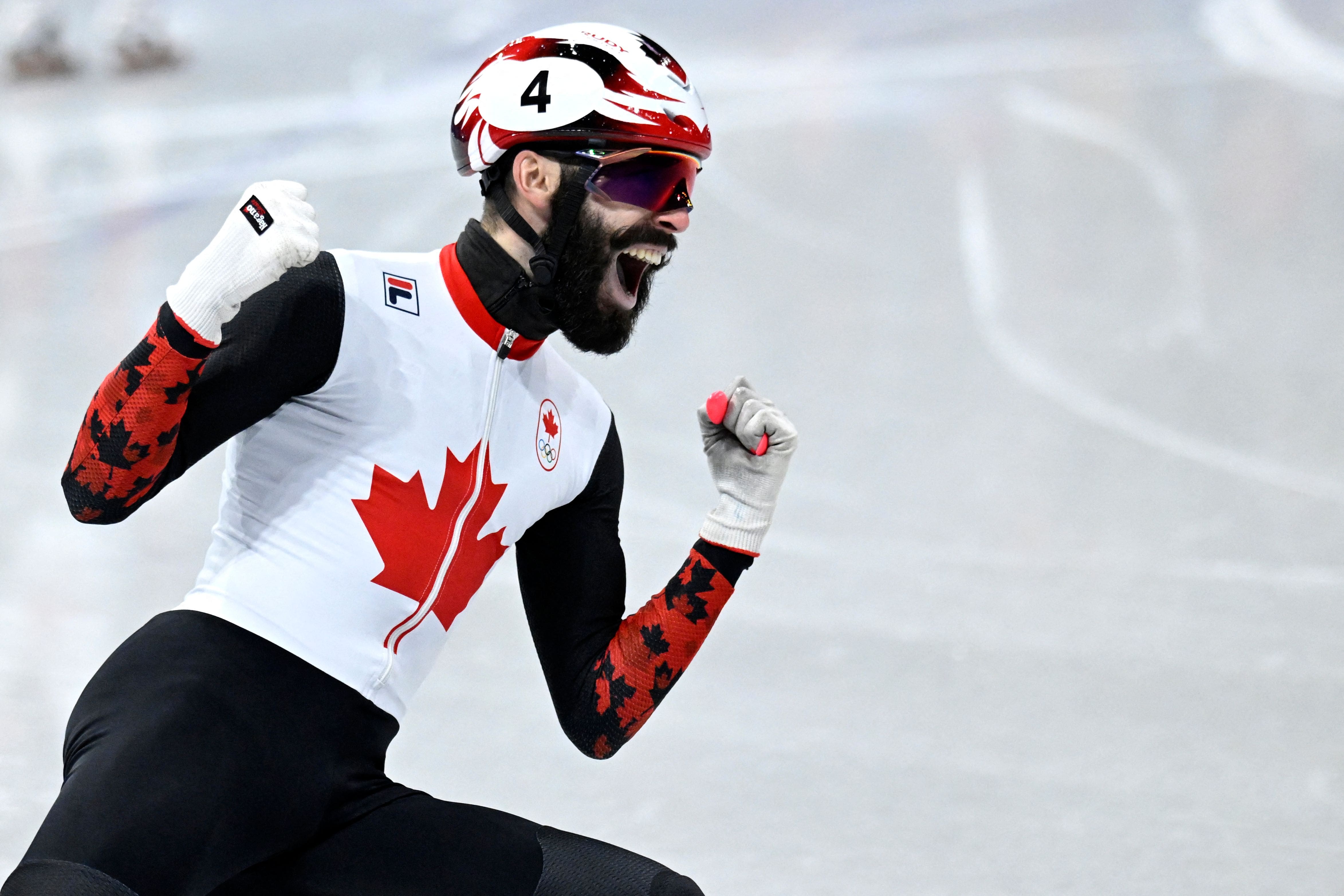 Steven Dubois a remporté la médaille d'or au patinage de vitesse courte piste sur 500m.