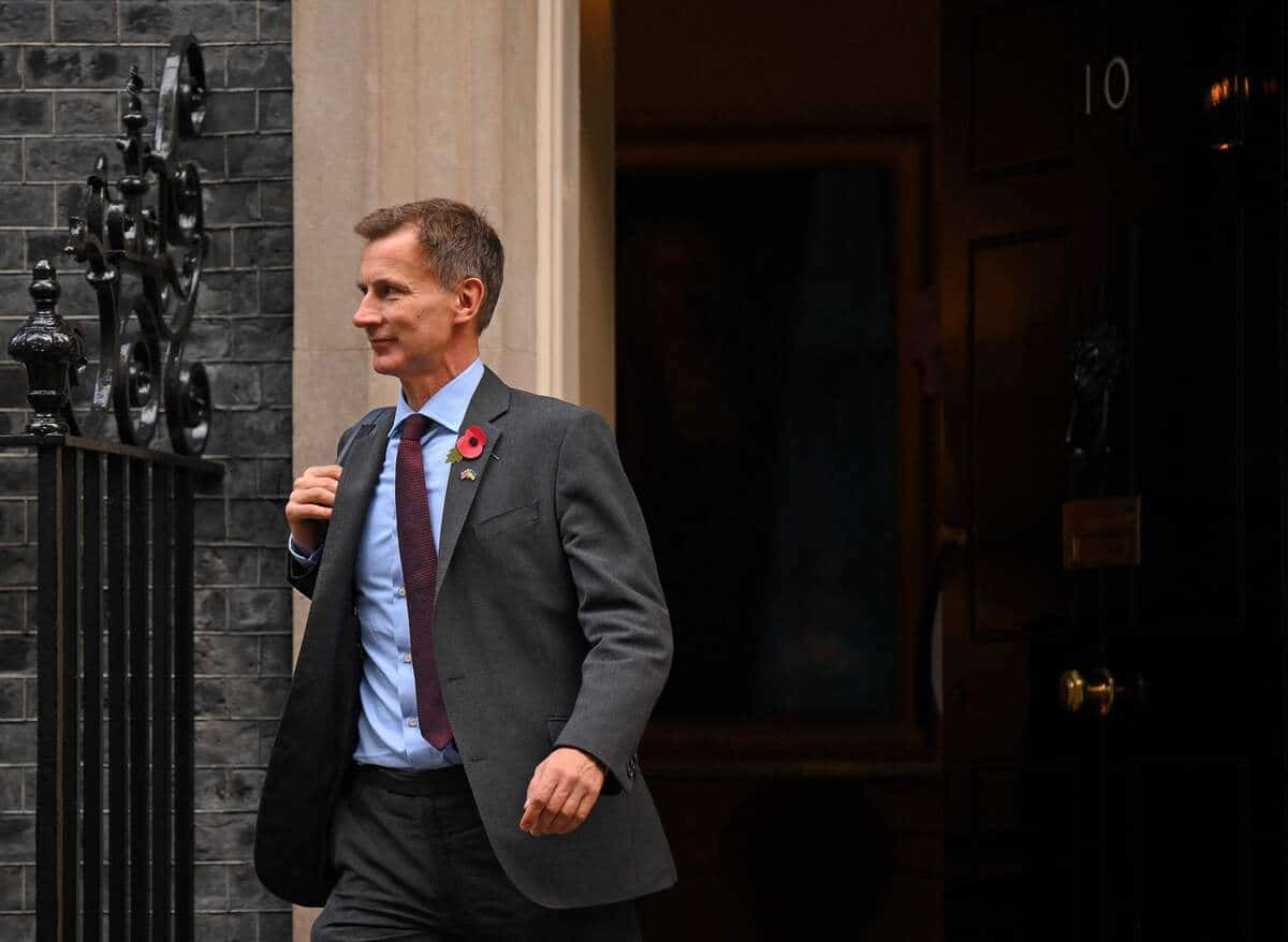 RoyaumeUni le ministre des Finances avertit de «décisions difficiles