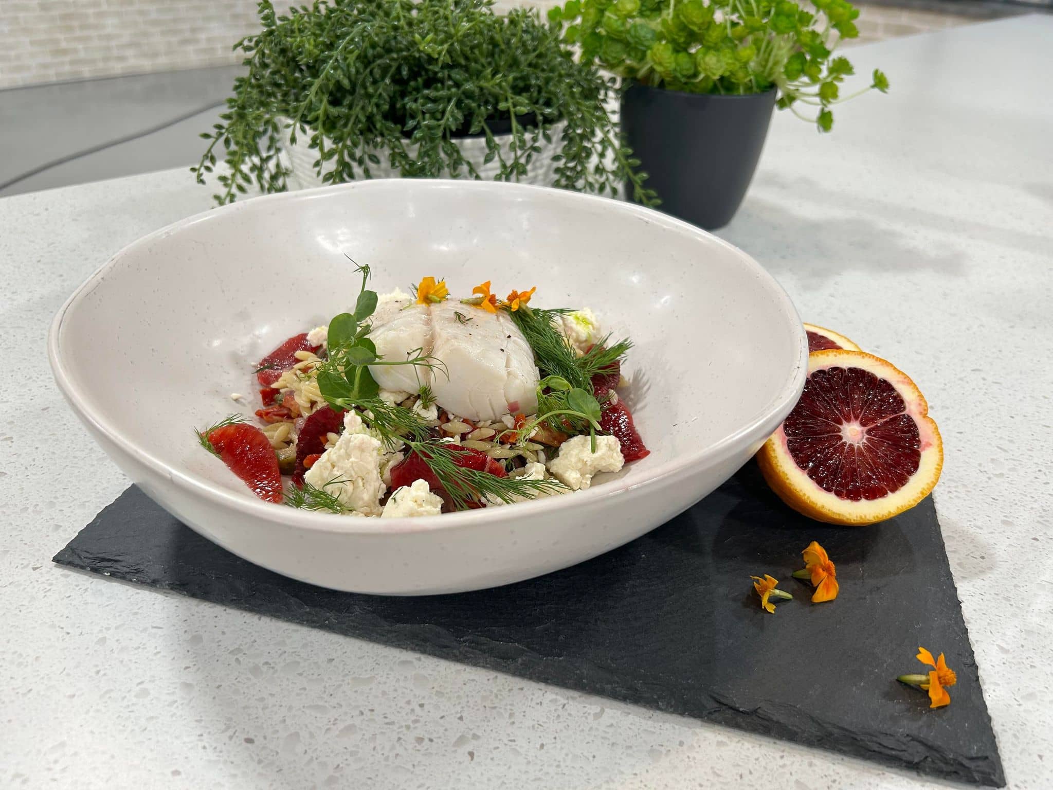 Morue pochée et orzo aux tomates séchées