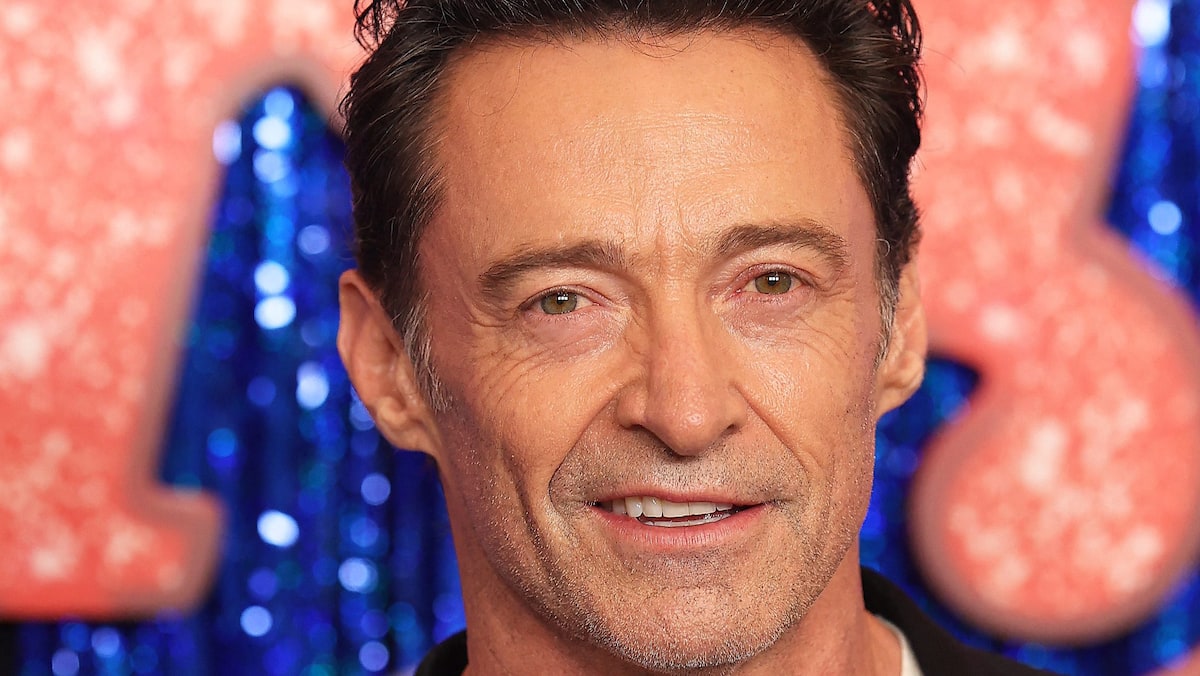 Hugh Jackman Surprises Milwaukee High School Choir with Viral Video Visit Hugh Jackman Surprises Milwaukee High School Choir with Viral Video Visit