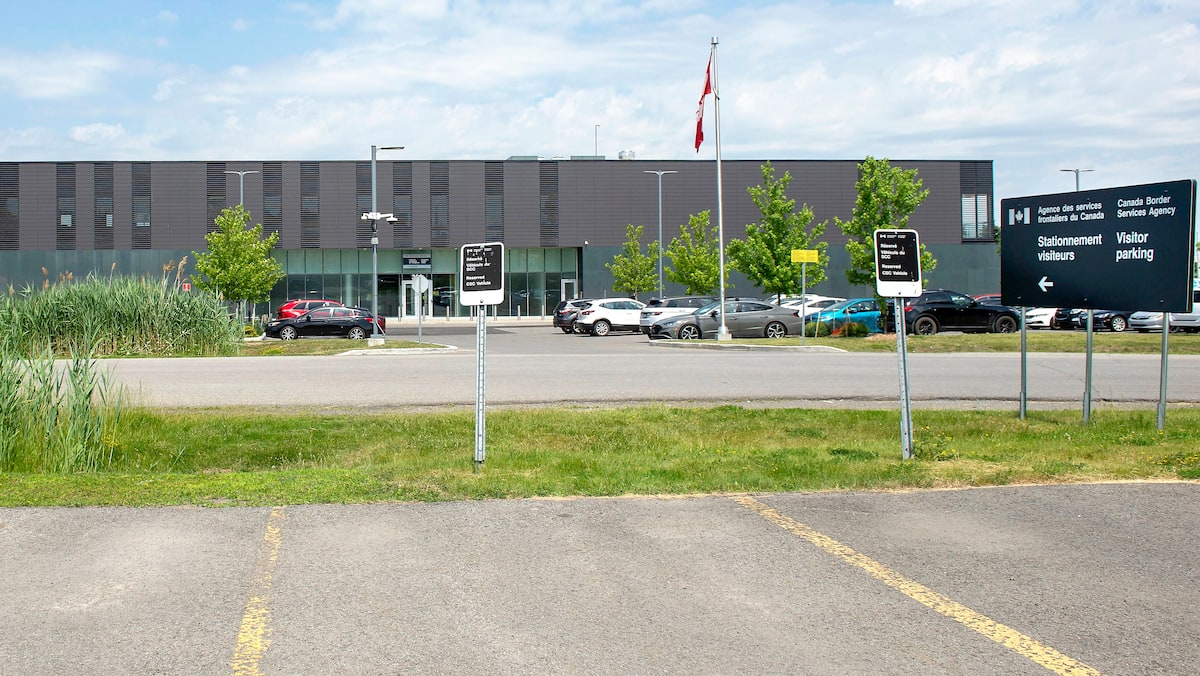 5 gardiens pour 1 migrant: Ottawa donne un contrat de 26 M$ à Garda au Centre de surveillance de l’immigration à Laval