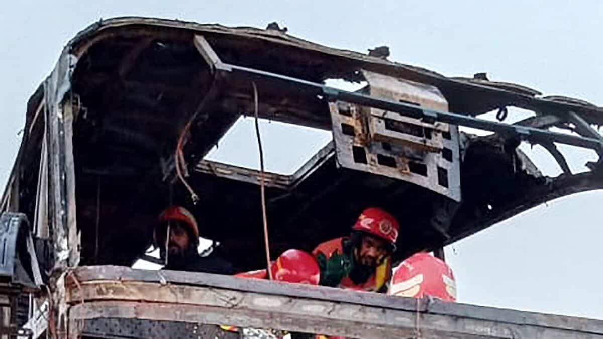 Pakistan: au moins 20 morts dans un accident de bus
