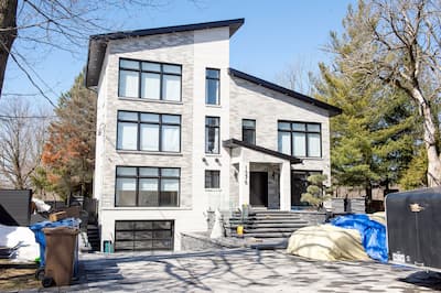 Резиденція Шефлі Фаделя і Маскуша дуже хороша для авторів.