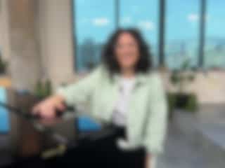 Alexandra Stréliski en demande dans le monde