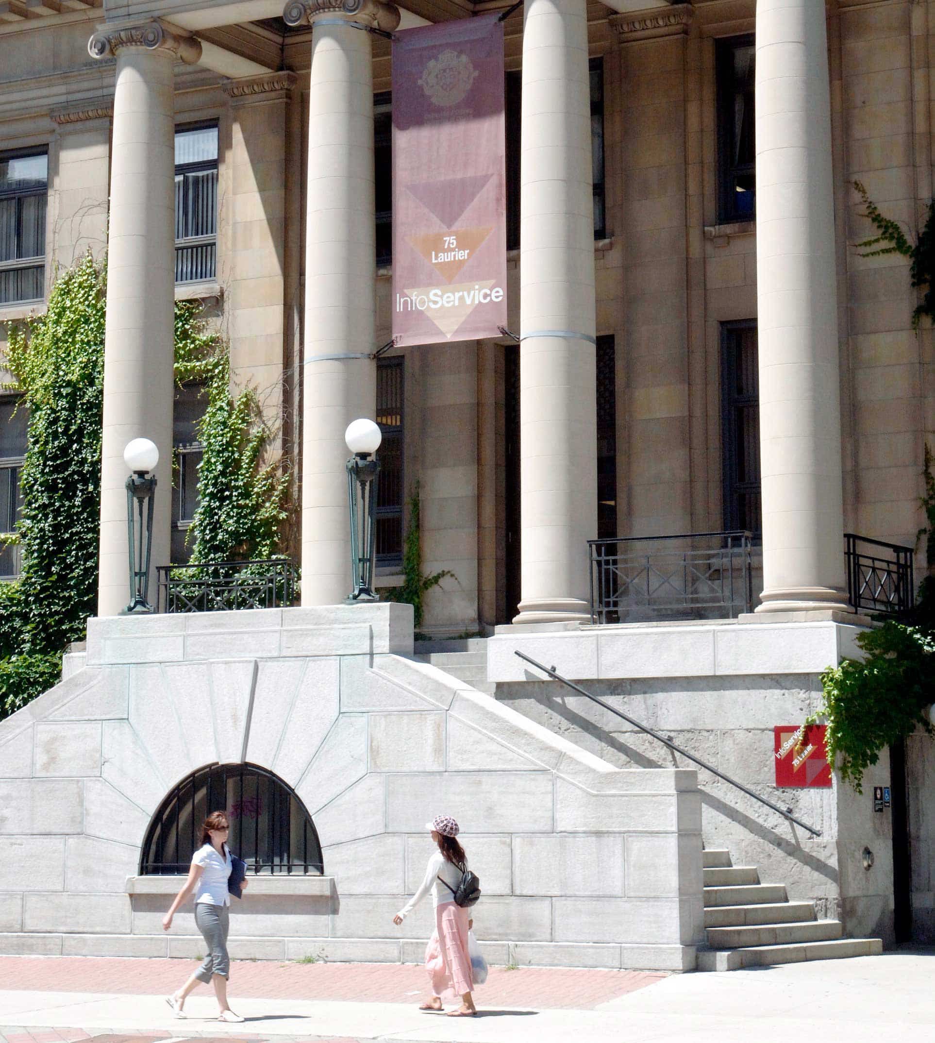 Je suis étudiant Le Journal de Montréal