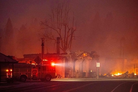 Fire in California: 2,000 new evacuations, a small town destroyed