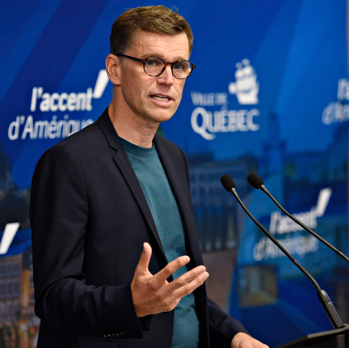 Le maire de Québec voudrait qu'on parle davantage d'environnement TVA