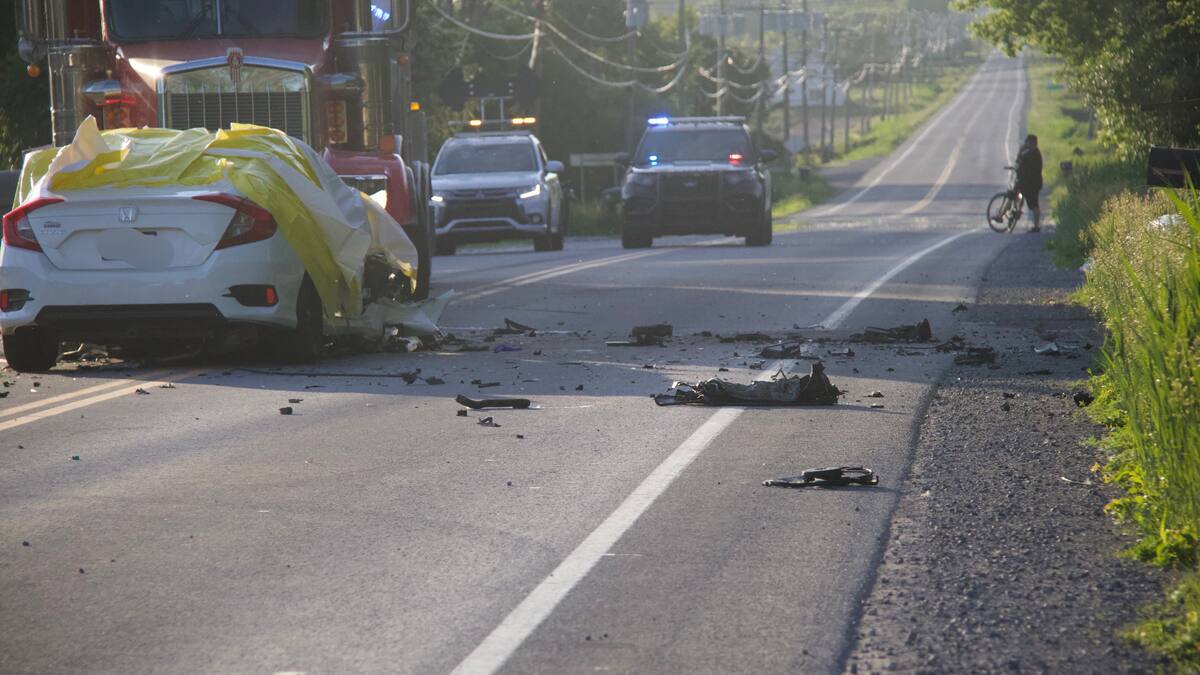 Deux automobilistes en état critique après avoir percuté un camion