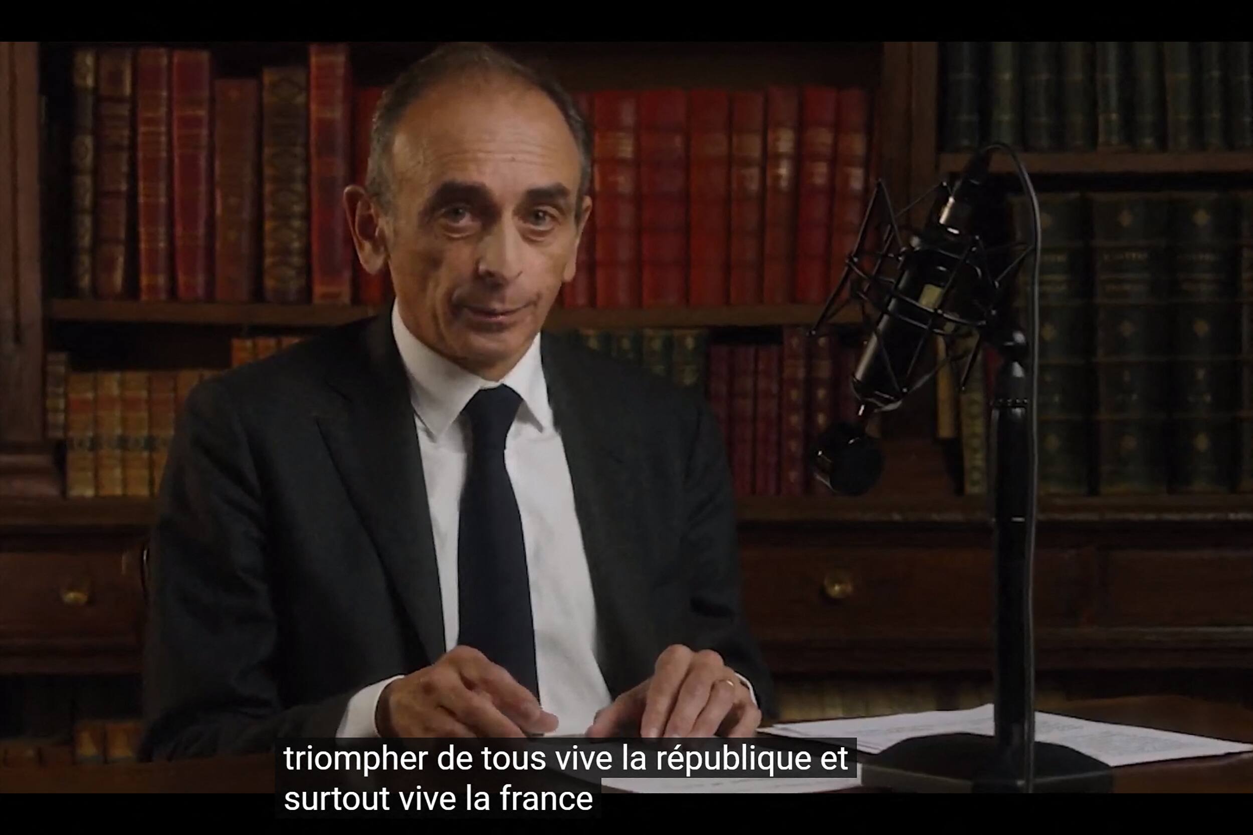 Le pol&eacute;miste d'extr&ecirc;me droite Eric Zemmour candidat &agrave; la pr&eacute;sidentielle fran&ccedil;aise