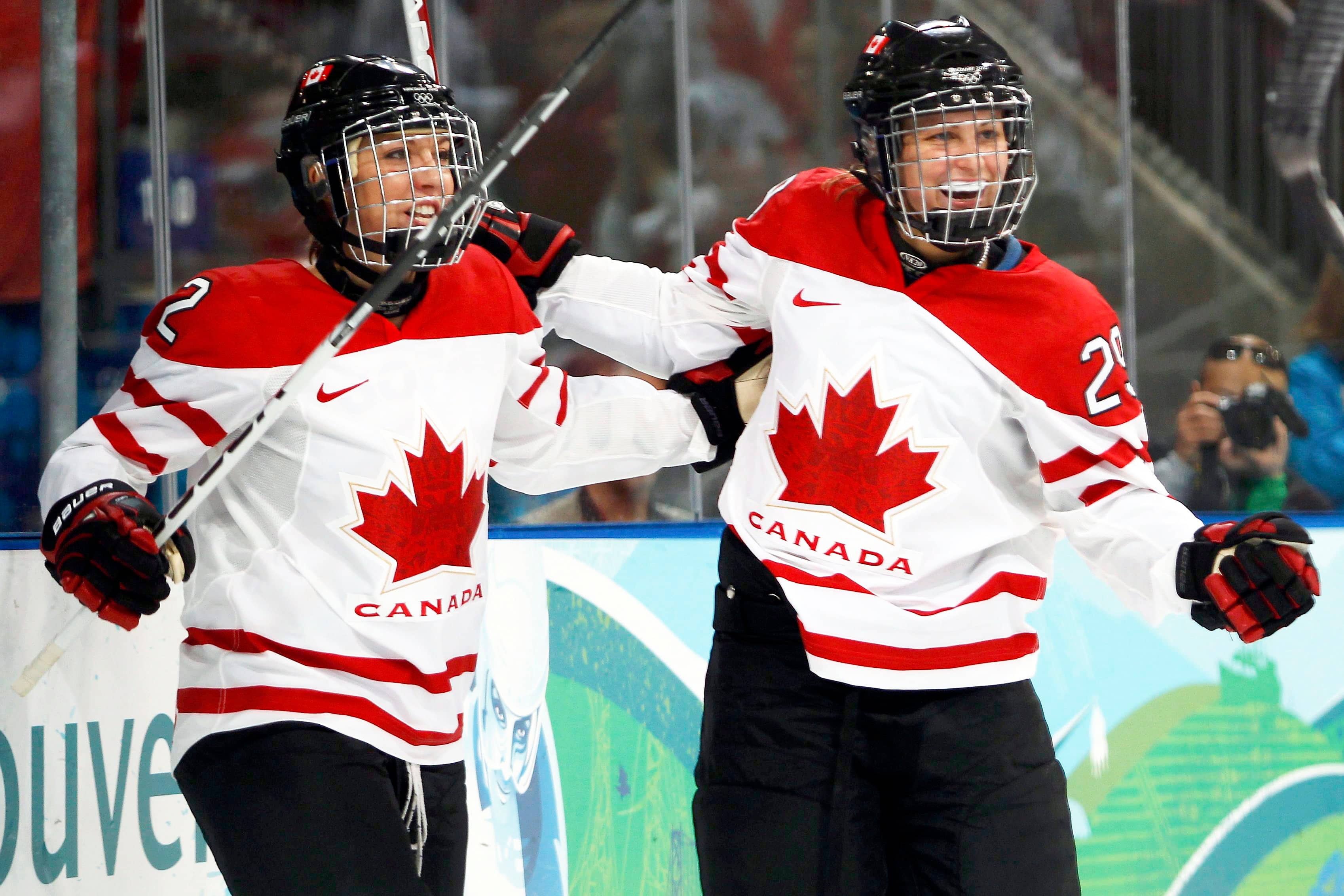 Une ancienne vedette du hockey féminin désire revenir au jeu