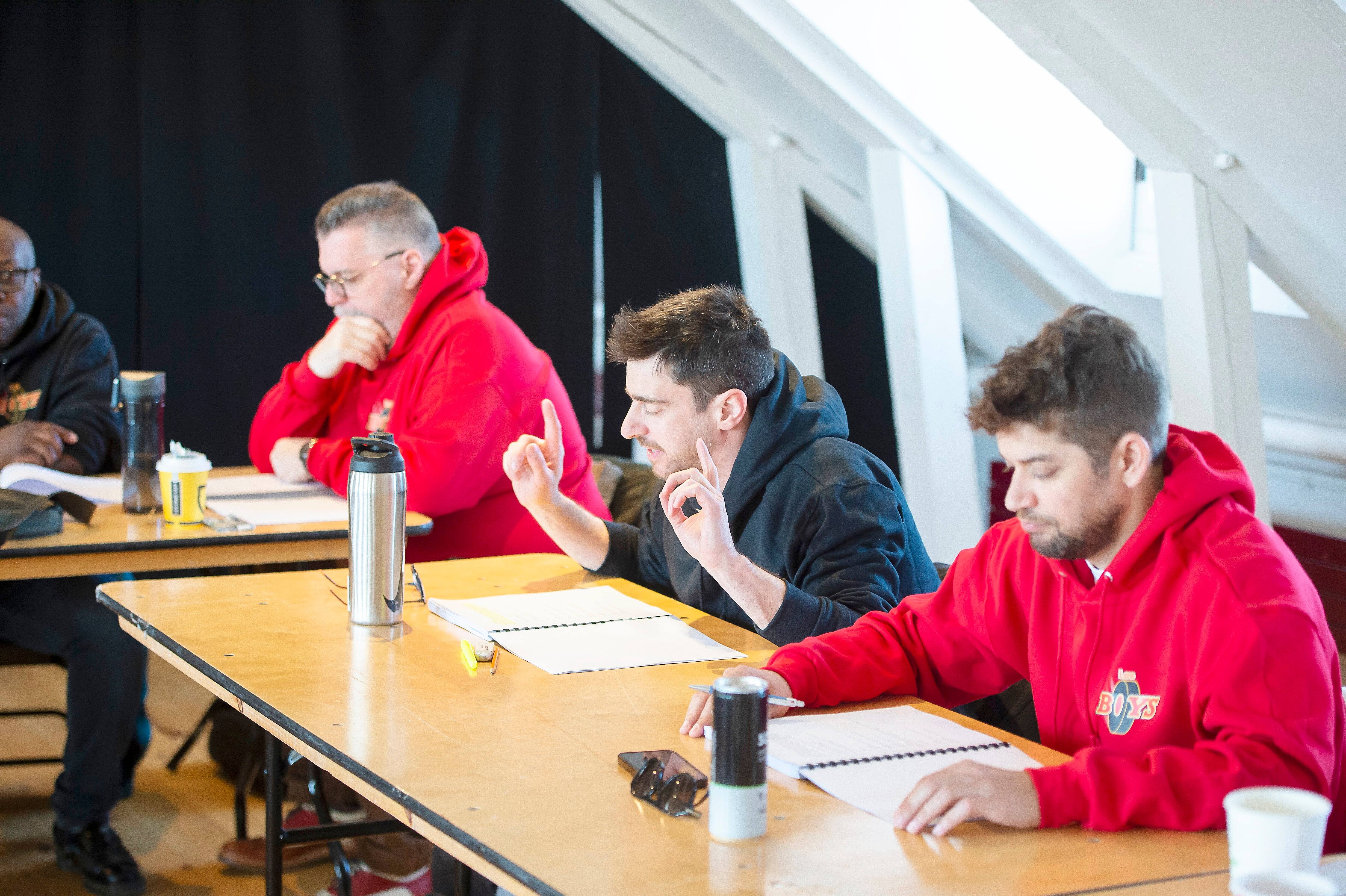 Louis Champagne, Benoit​ Drouin-Germain ⁤et Mikhail Ahooja.