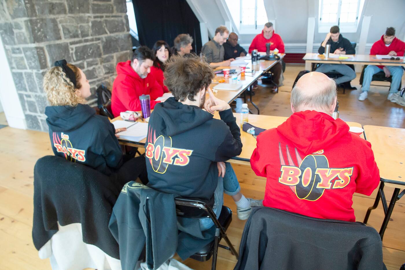 Les Boys: Winks at Netflix, Patrik Laine, and Occupation Double The actors of the play all gathered to read the text in the first time.