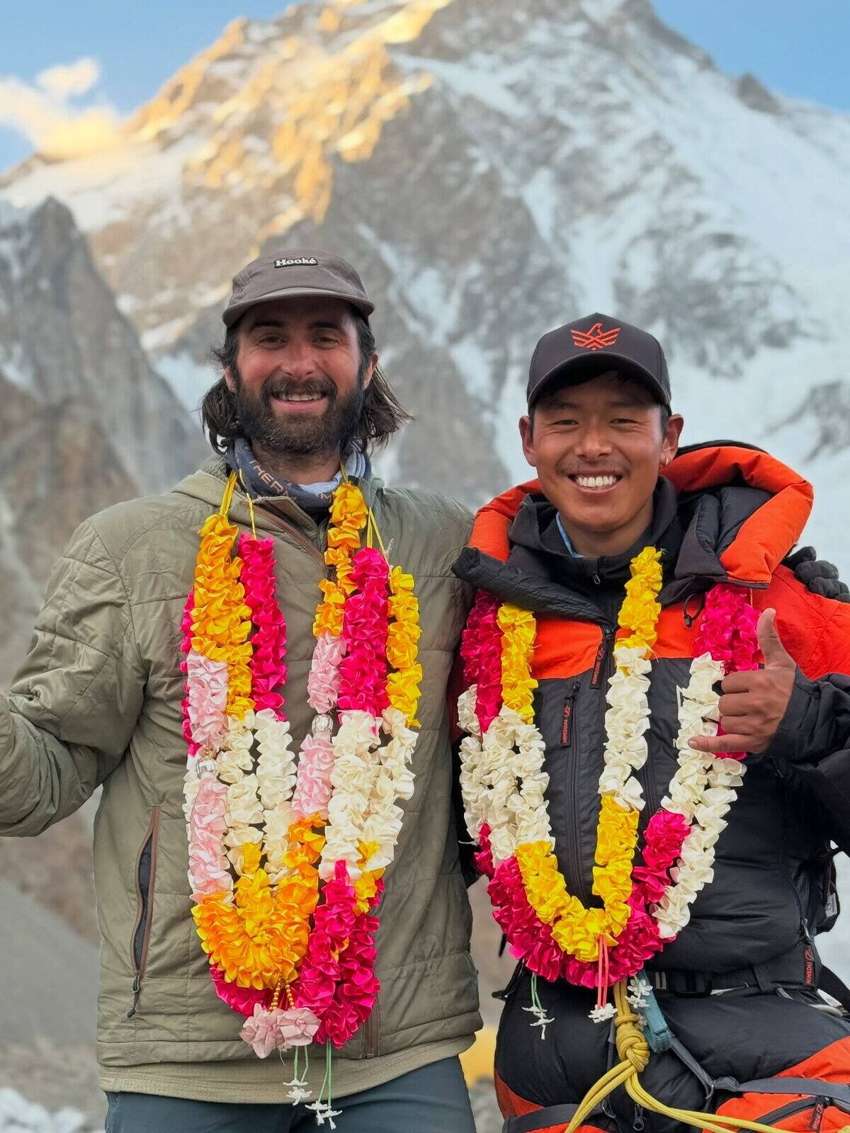 Charles Page voue un respect ternel au sherpa qui la aid dans quelques ascensions, dont celle du K2.
