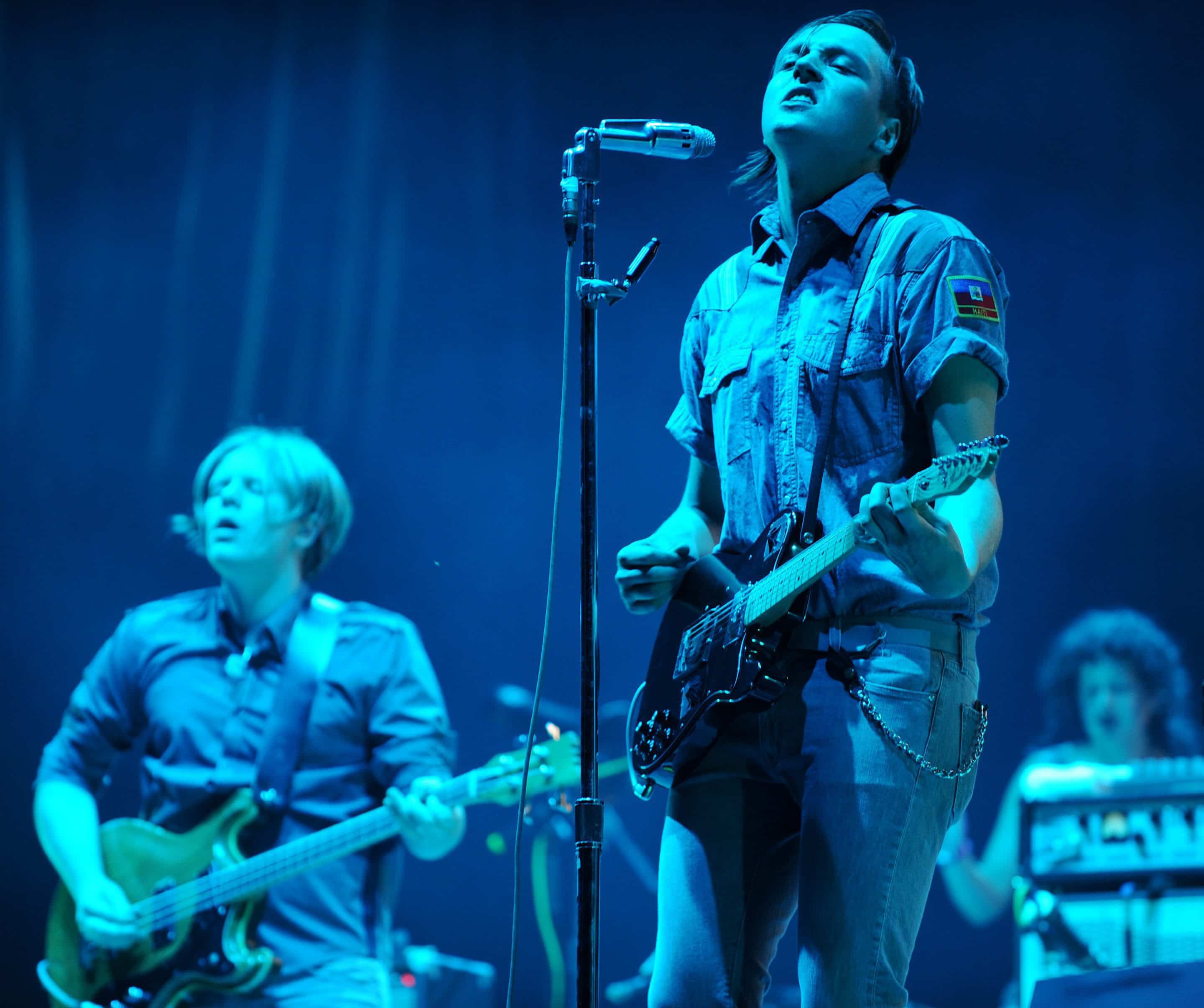 C&rsquo;&eacute;tait un 12 juillet au Festival d&rsquo;&eacute;t&eacute; de Qu&eacute;bec: quand Arcade Fire demandait pardon