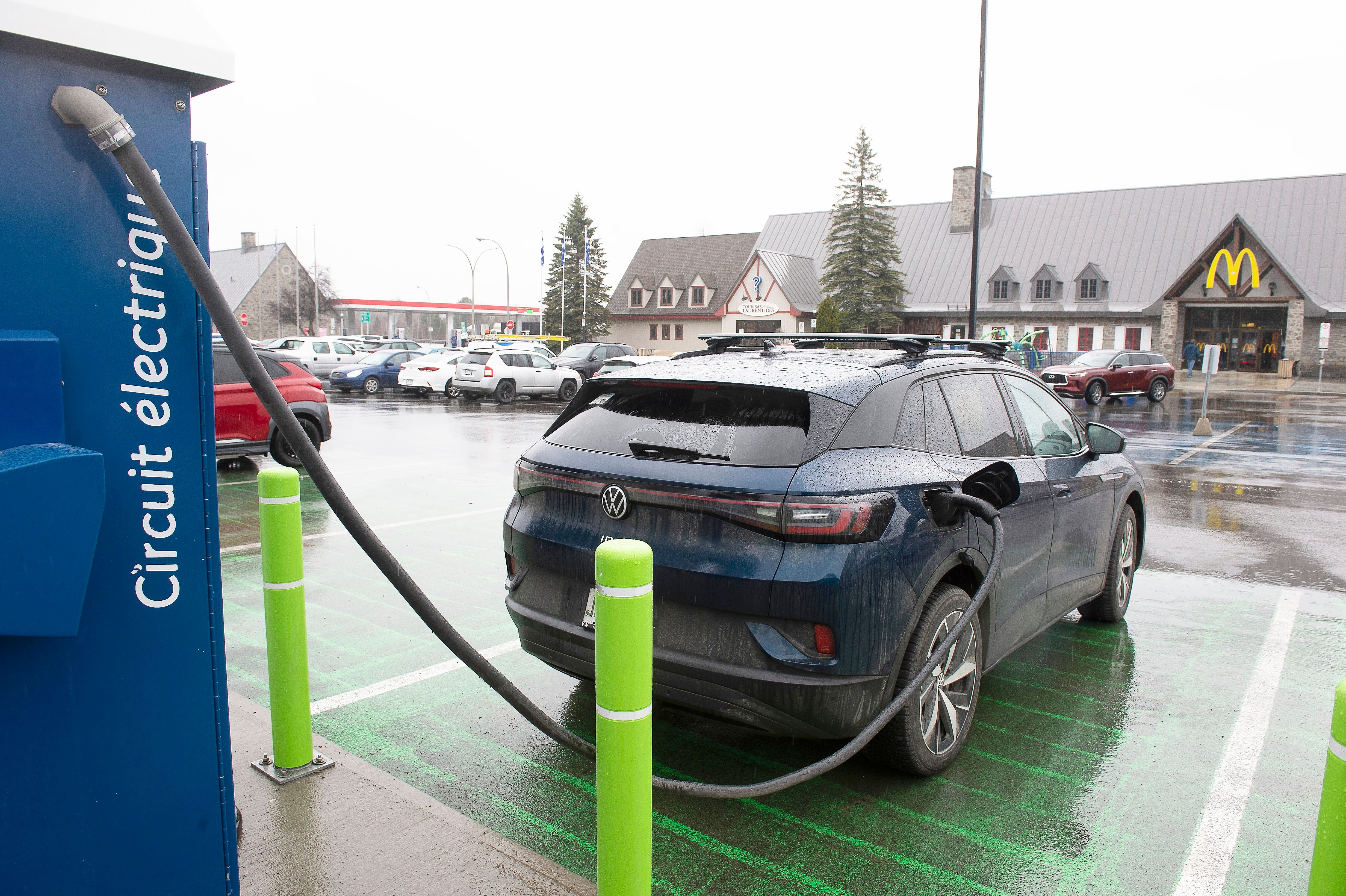 V&eacute;hicules &eacute;lectriques: les ventes augmentent toujours, mais plus lentement