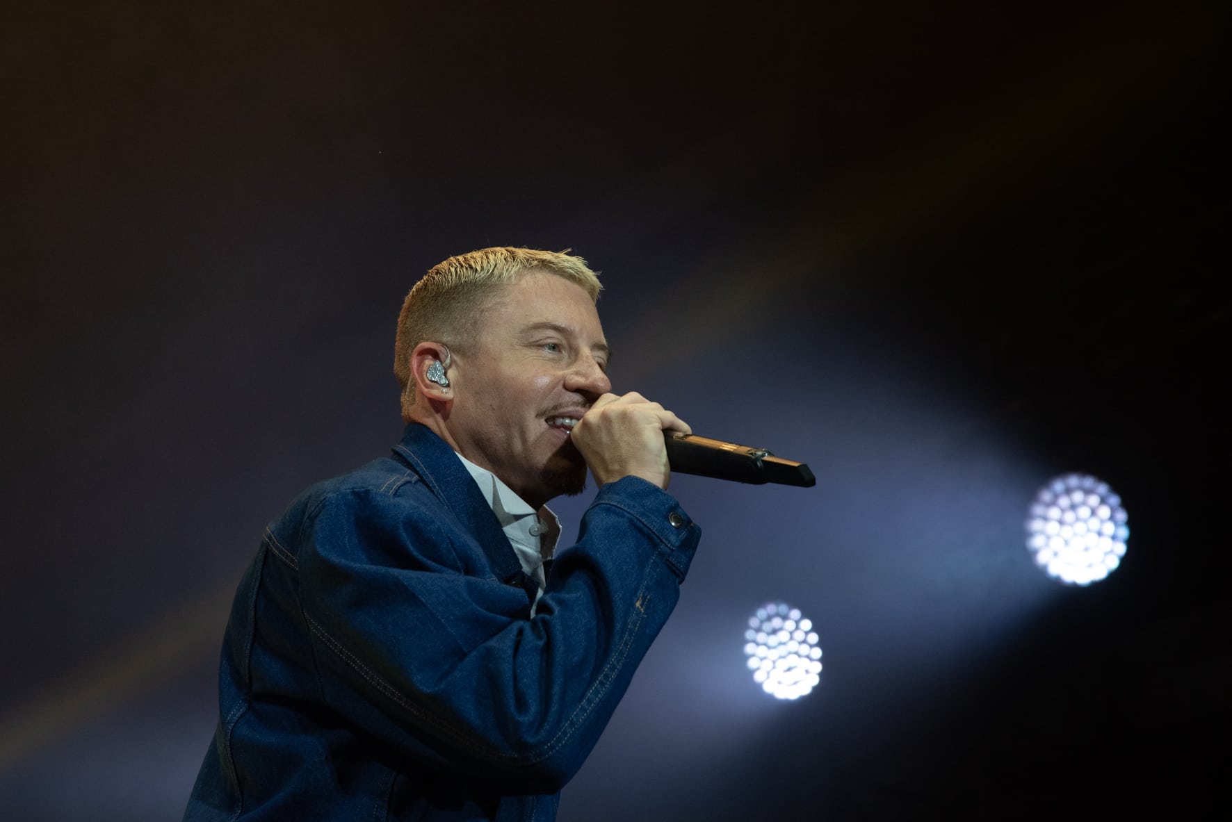 Macklemore fait don de ses gains de la tournée d'Ed Sheeran