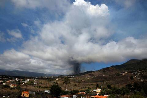 Spain: Volcanic eruption in the archipelago of the Canary Islands
